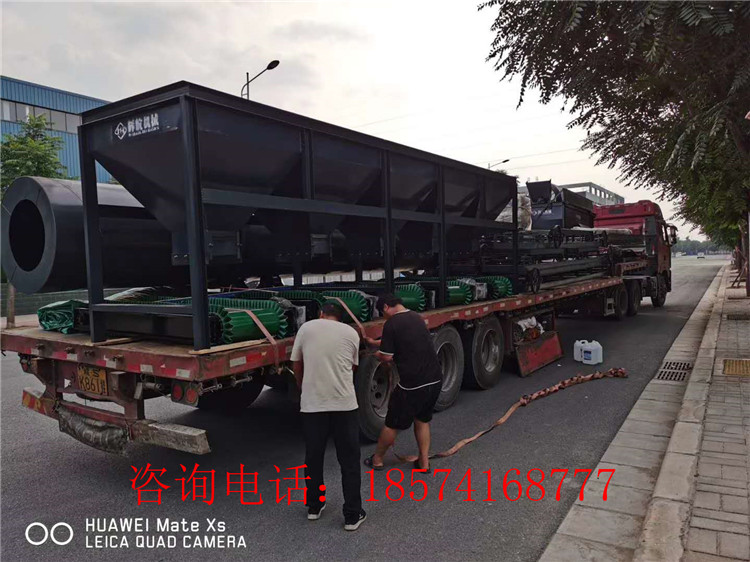 年產(chǎn)5萬噸有機(jī)肥顆粒生產(chǎn)線發(fā)貨現(xiàn)場