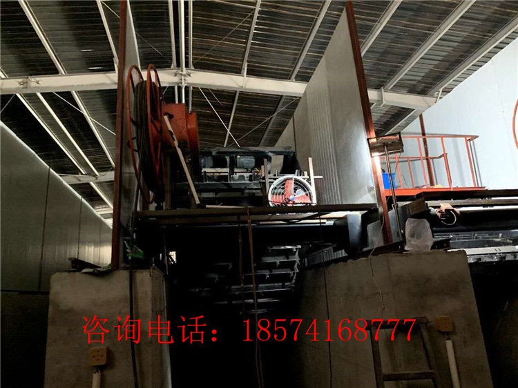 ��̎��60��������ЙC(j��)�ʰl(f��)�͹ް��b�F(xi��n)��(ch��ng)�R���깤��