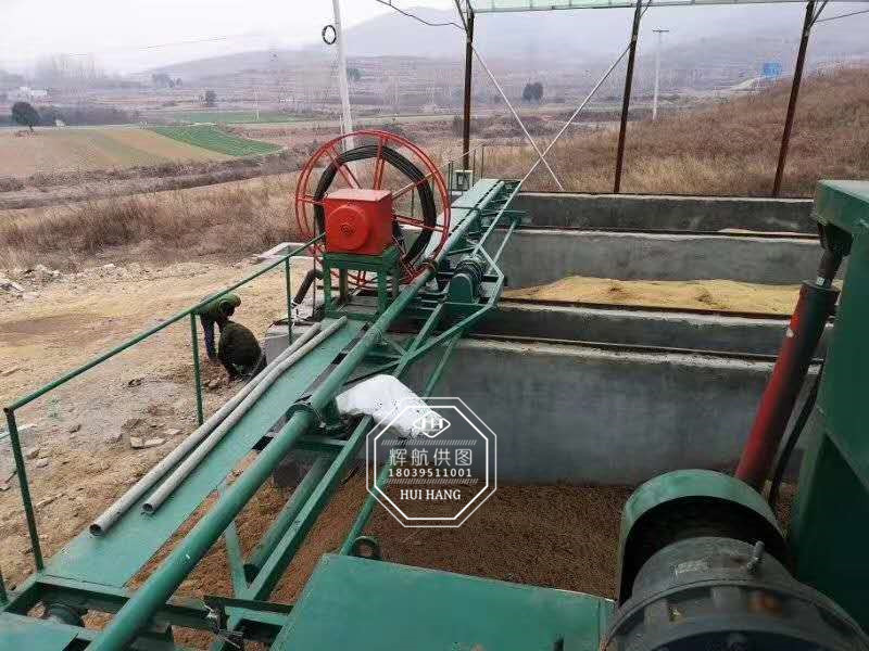 顆粒粉劑有機(jī)肥生產(chǎn)線安裝現(xiàn)場(chǎng)