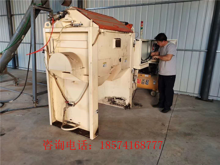 有機(jī)肥發(fā)酵罐的使用現(xiàn)場(chǎng)