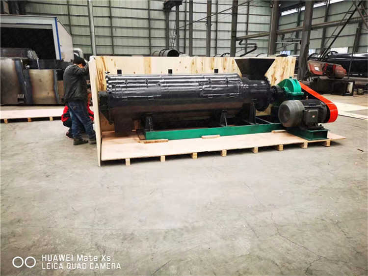養(yǎng)殖場(chǎng)制作雞糞有機(jī)肥加工設(shè)備 攪齒造粒機(jī) 炭黑石墨氮肥鉀肥制粒機(jī) 復(fù)合肥設(shè)備