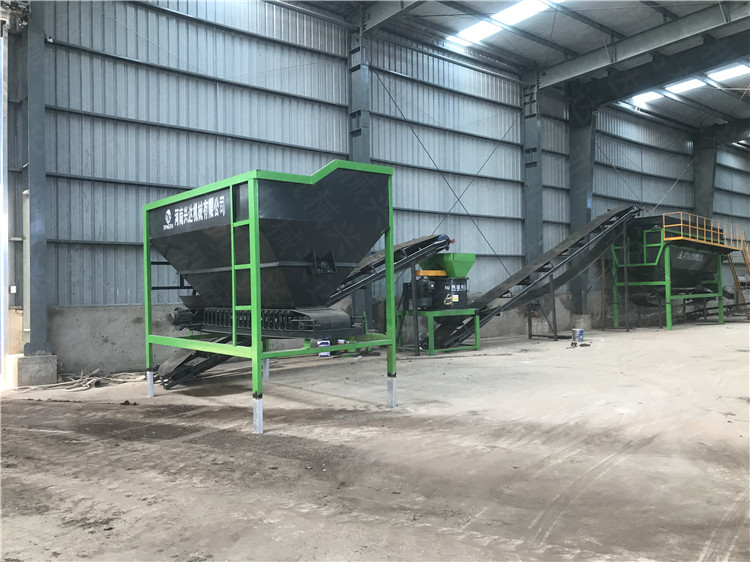 牛糞生產(chǎn)線配套設備 有機肥緩存料倉 加工生物肥鏟車料倉 型號規(guī)格 支持定制