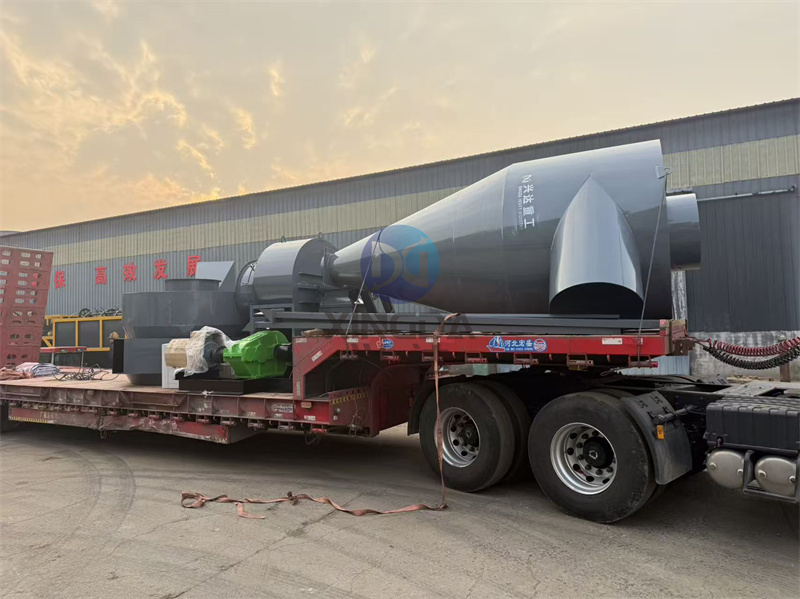 18���ЙC(j��)�ʝLͲʽ��əC(j��)�l(f��)؛�F(xi��n)��(ch��ng)